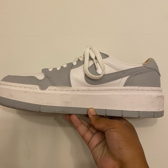 JORDAN 1 ELEVATE LOW WOLF GREY SIZE: 11.5 womens - Picture 4 of 7